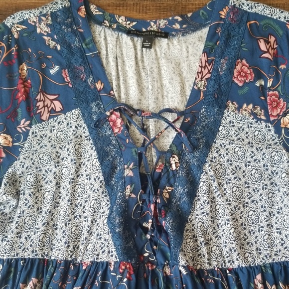 Signature Studio Large Blue Floral Boho Flowy Top - Picture 4 of 8